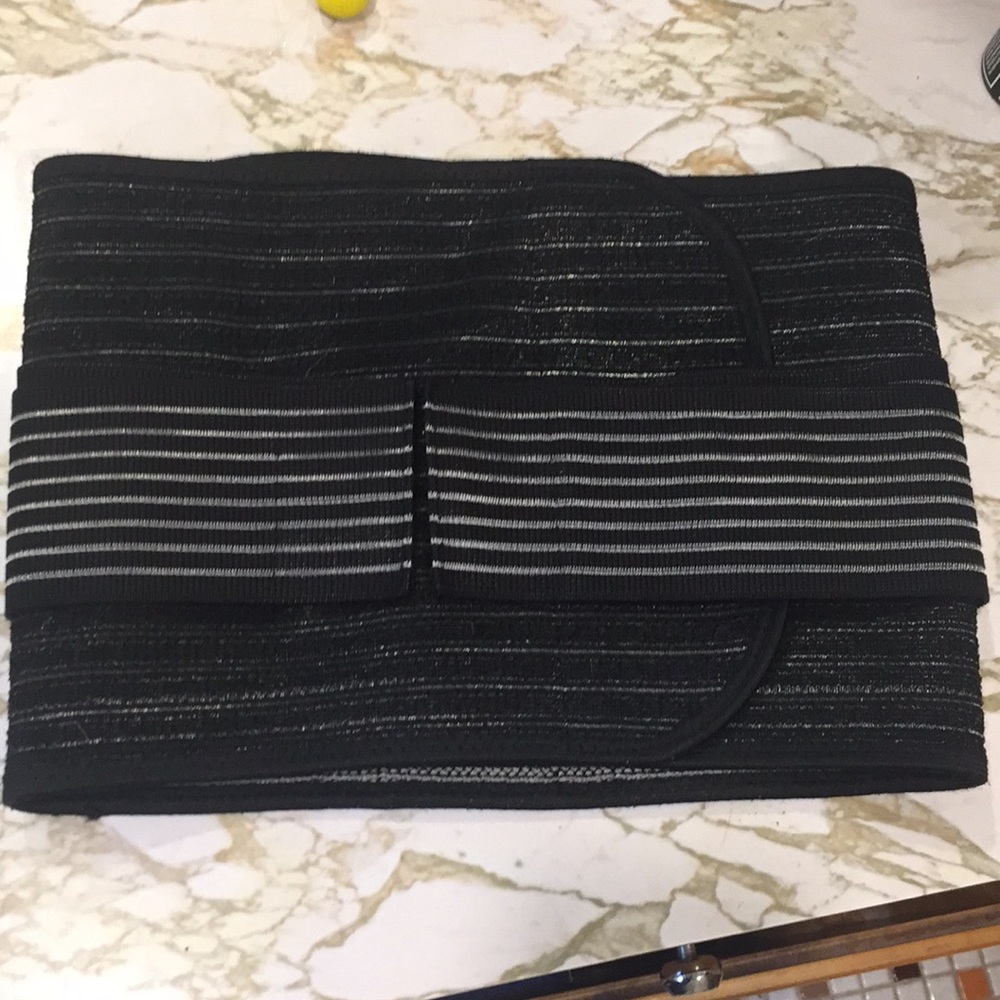 Postpartum belly band